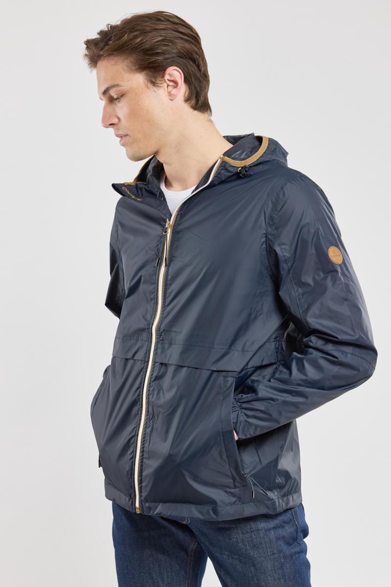 Coupe pluie imperméable sale